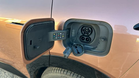 Lynk & Co 08 1.5 PHEV More