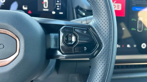 Lynk & Co 08 1.5 PHEV More