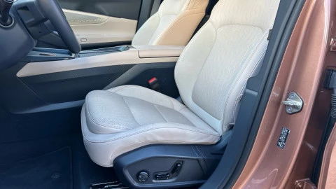 Lynk & Co 08 1.5 PHEV More