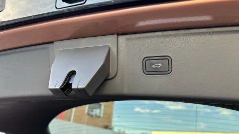 Lynk & Co 08 1.5 PHEV More