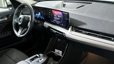 BMW iX1 xDrive30