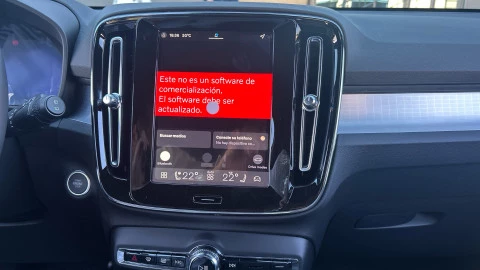 Volvo XC40 B3 G Core Auto 120 kW (163 CV)