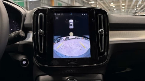 Volvo XC40 B3 G Core Auto 120 kW (163 CV)