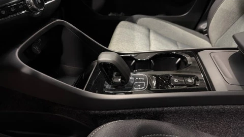 Volvo XC40 B3 G Core Auto 120 kW (163 CV)