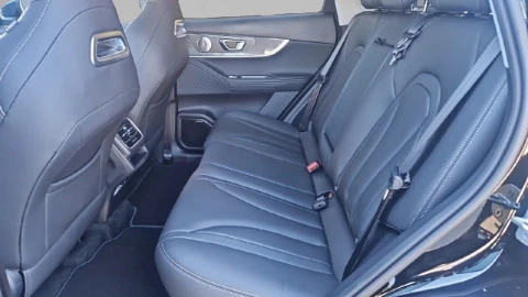 EBRO S700 1.5 TGDI PHEV Luxury E-CVT