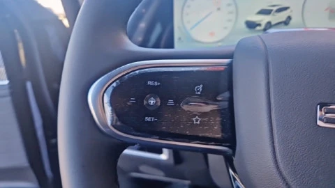 EBRO S700 1.5 TGDI PHEV Luxury E-CVT