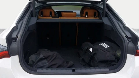 BMW i4 eDrive35