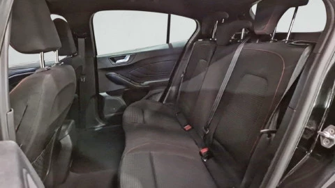 Ford Focus 1.0 Ecoboost MHEV 92kW ST-Line