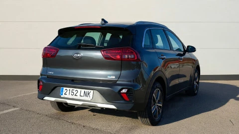 Kia Niro 1.6 GDi HEV 104kW (141CV) Drive
