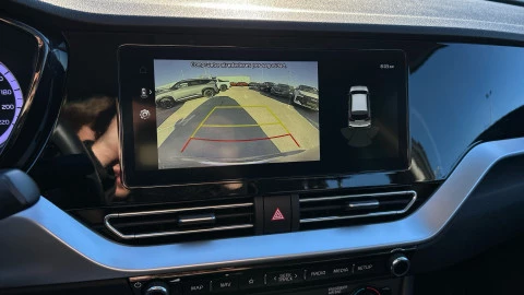 Kia Niro 1.6 GDi HEV 104kW (141CV) Drive