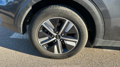 Kia Niro 1.6 GDi HEV 104kW (141CV) Drive