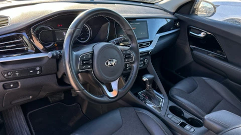 Kia Niro 1.6 GDi HEV 104kW (141CV) Drive