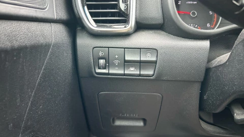 Kia Sportage 1.6 MHEV Drive 100kW (136CV) 4x2