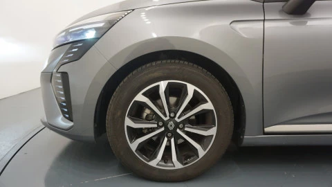 Renault Clio Techno TCe 90 (67kw)
