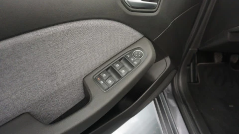 Renault Clio Techno TCe 90 (67kw)