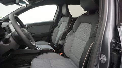 Renault Clio Techno TCe 90 (67kw)