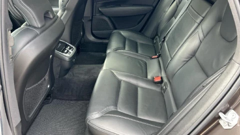 Volvo V90 Cross Country 2.0 B4 D Pro AWD Auto