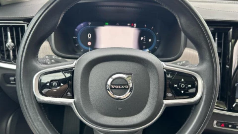Volvo V90 Cross Country 2.0 B4 D Pro AWD Auto