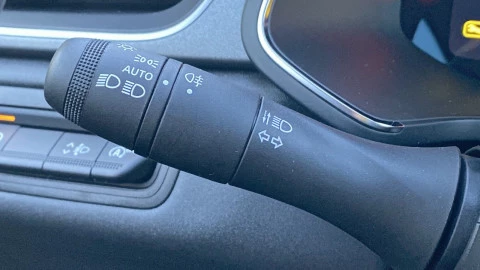 Renault Captur techno Eco-G 100cv (74 kW)