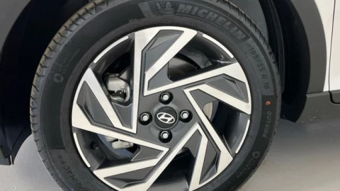 Hyundai Bayon 1.0 TGDI 74kW (100CV) 48V Maxx