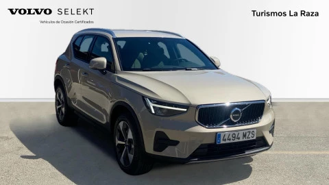 Volvo XC40 2.0 B3 G Core Auto