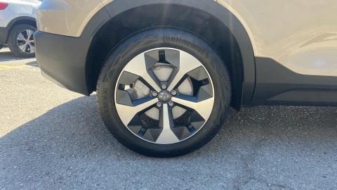 Volvo XC40 2.0 B3 G Core Auto