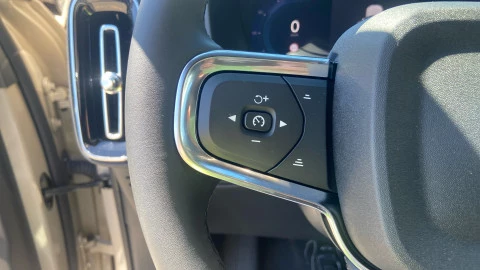 Volvo XC40 2.0 B3 G Core Auto