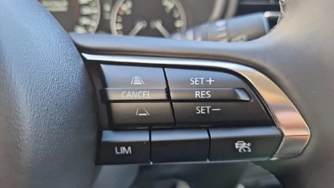 Mazda CX-30 e-SKYACTIV G Homura