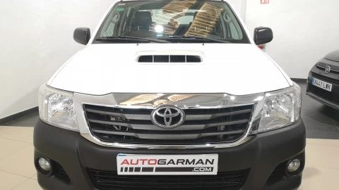Toyota Hilux 2.5 D-4D Cabina Doble GX