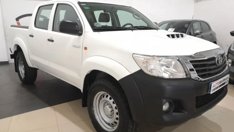 Toyota Hilux 2.5 D-4D Cabina Doble GX