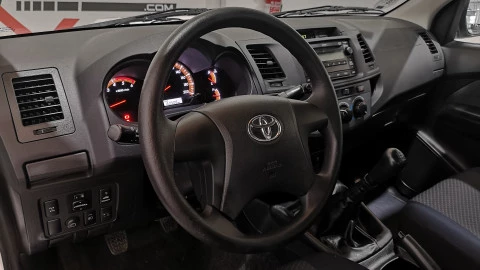 Toyota Hilux 2.5 D-4D Cabina Doble GX