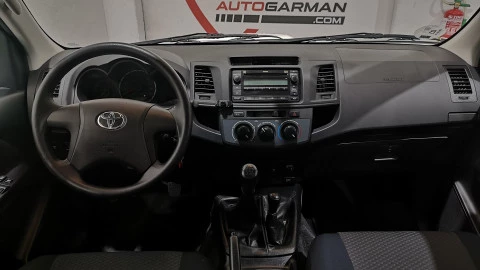 Toyota Hilux 2.5 D-4D Cabina Doble GX