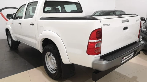 Toyota Hilux 2.5 D-4D Cabina Doble GX