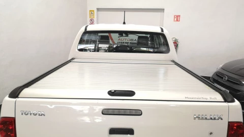 Toyota Hilux 2.5 D-4D Cabina Doble GX