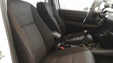 Toyota Hilux 2.4 D4D Cabina Doble GX