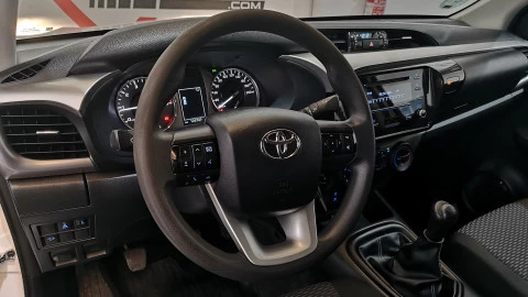 Toyota Hilux 2.4 D4D Cabina Doble GX