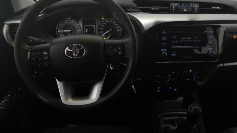 Toyota Hilux 2.4 D4D Cabina Doble GX