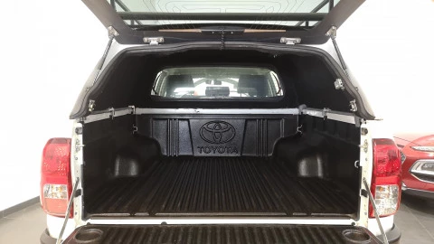 Toyota Hilux 2.4 D4D Cabina Doble GX