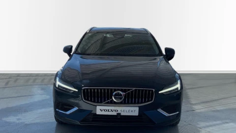 Volvo V60 2.0 T6 AWD Recharge Core Auto