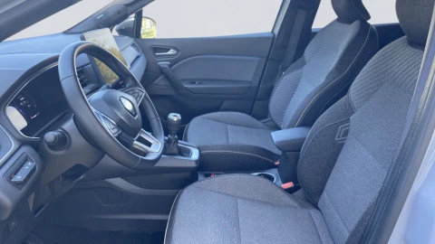 Renault Captur techno Eco-G 100cv (74 kW)