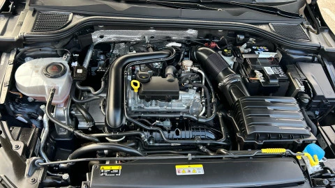 Volkswagen Golf Life 1.0 TSI 81kW (110CV)