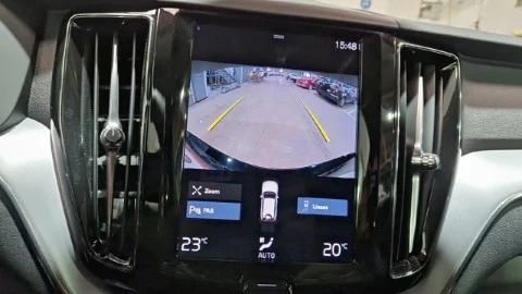 Volvo XC60 2.0 B4 D AWD Momentum Pro Auto