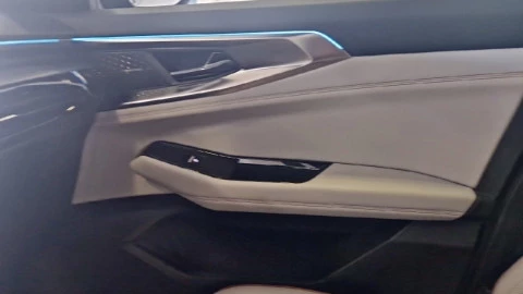 Renault Espace Iconic E-Tech full hybrid 146kW