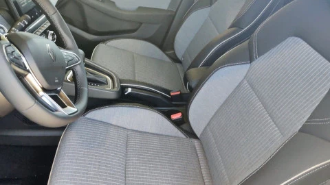 Renault Clio Techno E-Tech full hybrid 145 (103kw)