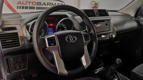 Toyota Land Cruiser 2.8 D-4D GX