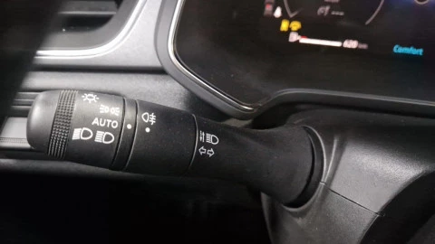 Renault Captur techno Eco-G 100cv (74 kW)