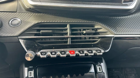 Peugeot 2008 Allure Puretech 100 S&S BVM6