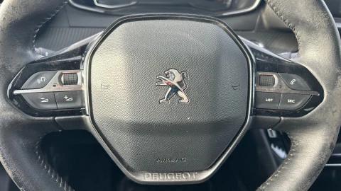 Peugeot 2008 Allure Puretech 100 S&S BVM6