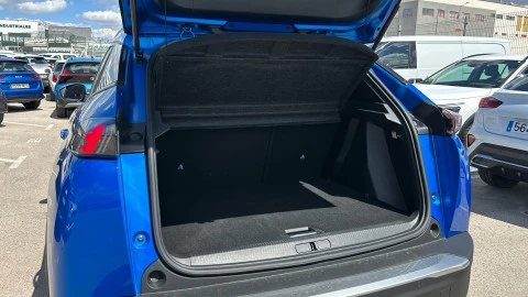 Peugeot 2008 Allure Puretech 100 S&S BVM6 Peugeot 2008 Allure Puretech 100 S&S BVM6