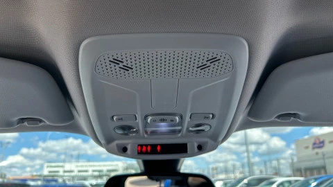 Peugeot 2008 Allure Puretech 100 S&S BVM6 Peugeot 2008 Allure Puretech 100 S&S BVM6